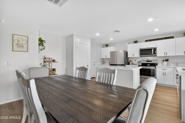 12526 W PALMAIRE Avenue, Glendale, AZ 85307