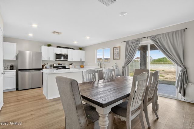 12526 W PALMAIRE Avenue, Glendale, AZ 85307