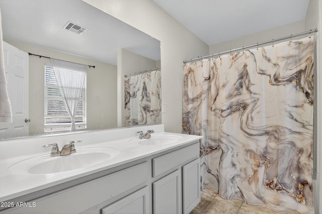 12526 W PALMAIRE Avenue, Glendale, AZ 85307