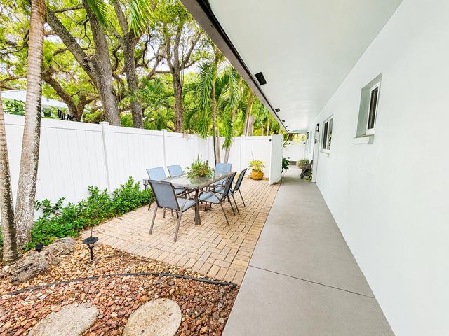 1502 SW 24th Street B, Fort Lauderdale, FL 33315