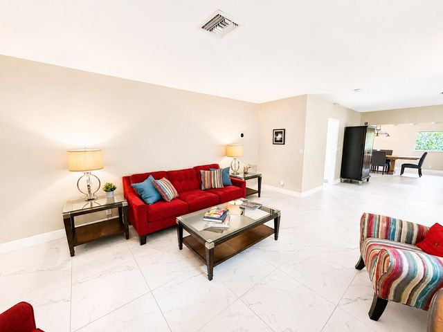 1502 SW 24th Street B, Fort Lauderdale, FL 33315