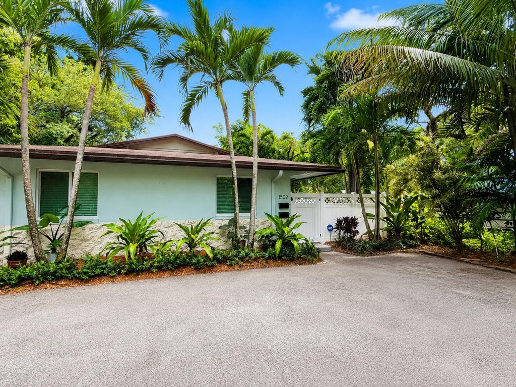 1502 SW 24th Street B, Fort Lauderdale, FL 33315