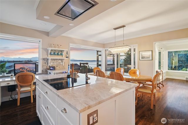 2131 NW 96th Street, Seattle, WA 98117