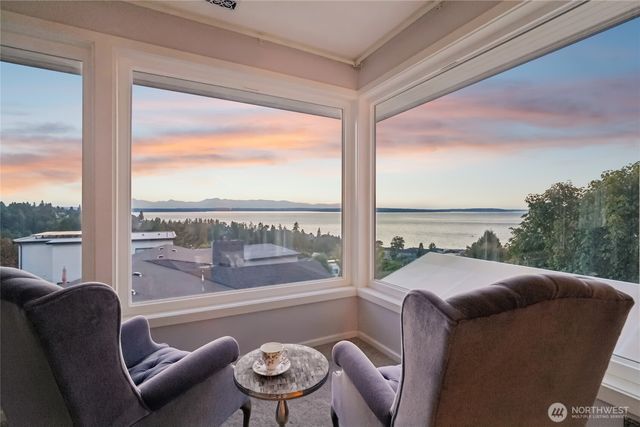 2131 NW 96th Street, Seattle, WA 98117