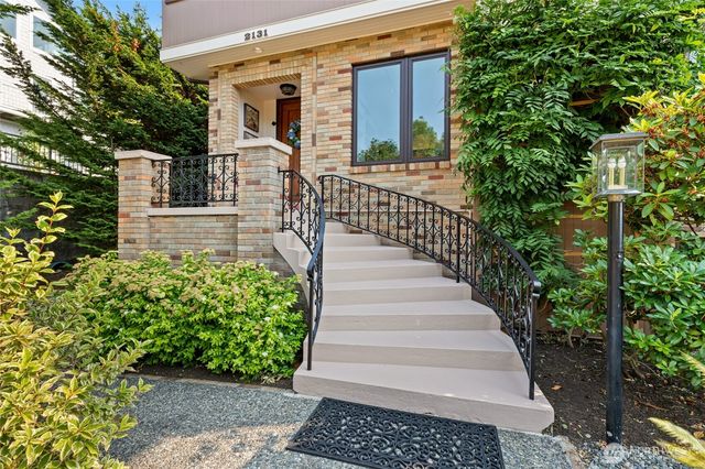 2131 NW 96th Street, Seattle, WA 98117