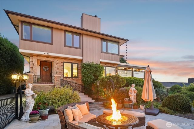2131 NW 96th Street, Seattle, WA 98117