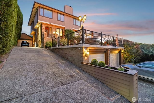 2131 NW 96th Street, Seattle, WA 98117