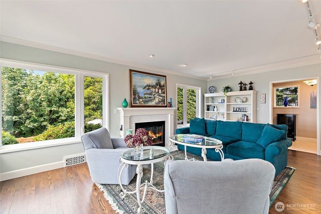 2131 NW 96th Street, Seattle, WA 98117