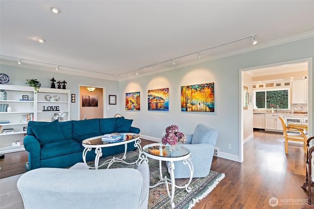 2131 NW 96th Street, Seattle, WA 98117
