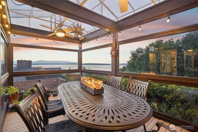 2131 NW 96th Street, Seattle, WA 98117