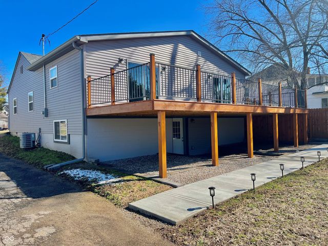 1534 Lawton Avenue, Columbus, IN 47201