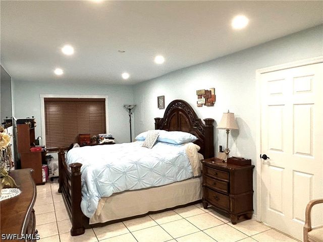 5364 Texas AVE, Naples, FL 34113