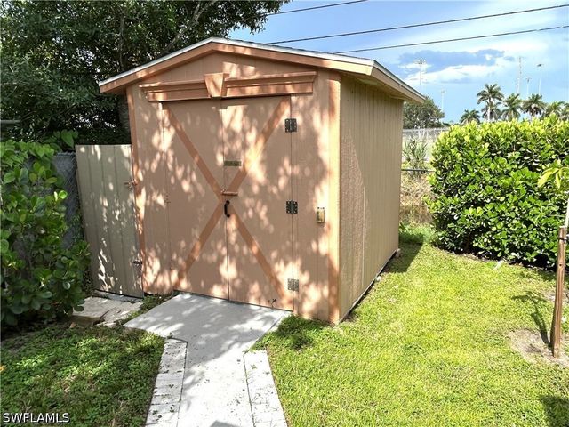 5364 Texas AVE, Naples, FL 34113