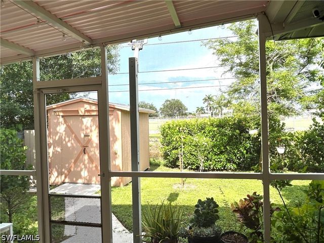 5364 Texas AVE, Naples, FL 34113