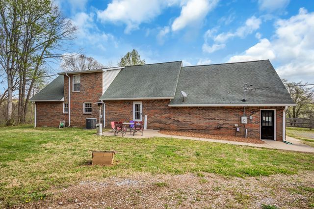 2025 Dunn Chapel Rd, Cumberland Furnace, TN 37051