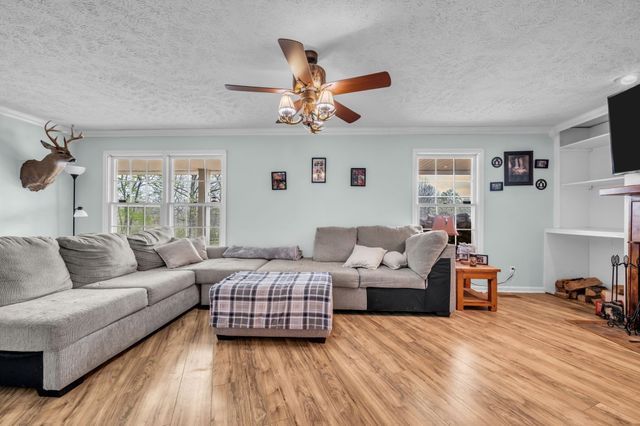 2025 Dunn Chapel Rd, Cumberland Furnace, TN 37051