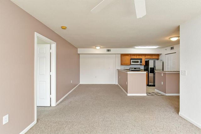 281 SW Palm Drive 102, Port St. Lucie, FL 34986