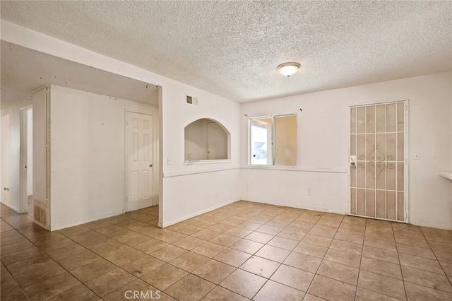 315 Michele Drive, Vista, CA 92084