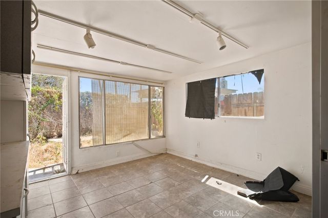 315 Michele Drive, Vista, CA 92084