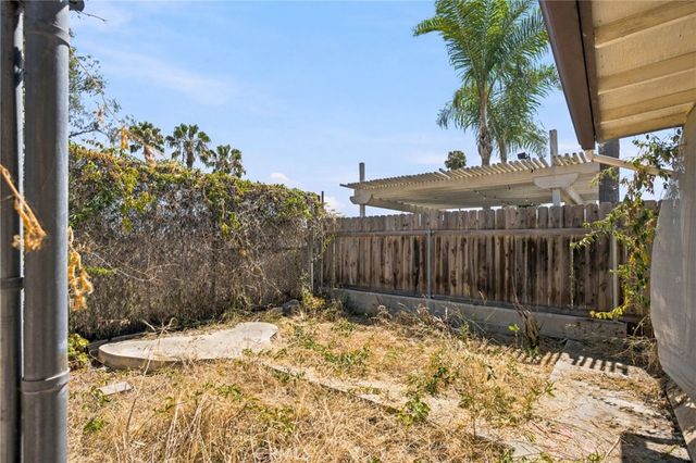 315 Michele Drive, Vista, CA 92084