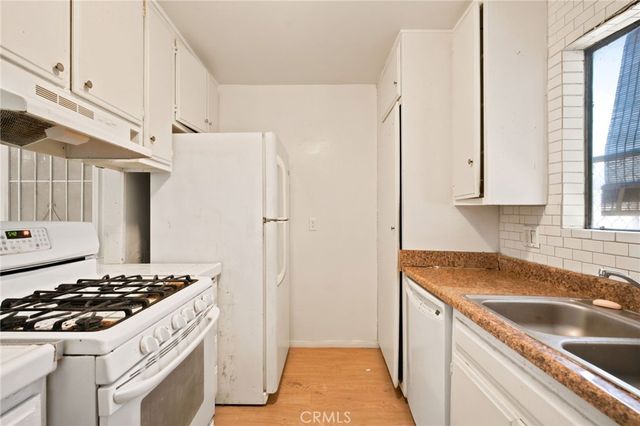 315 Michele Drive, Vista, CA 92084