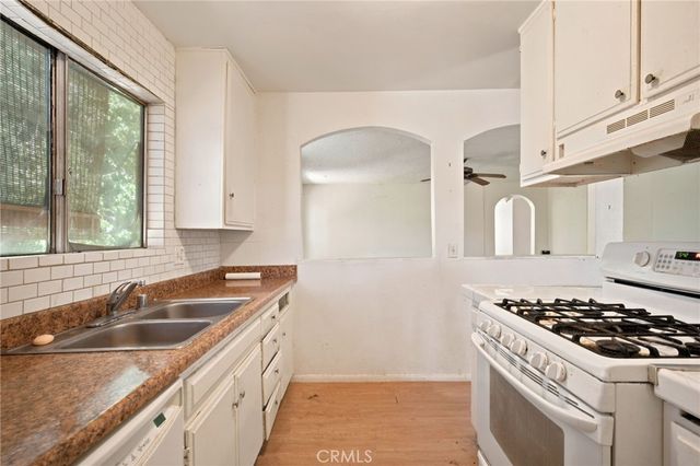 315 Michele Drive, Vista, CA 92084
