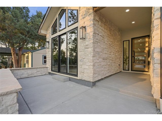 2934 S Bellaire St, Denver, CO 80222