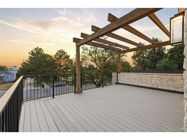 2934 S Bellaire St, Denver, CO 80222
