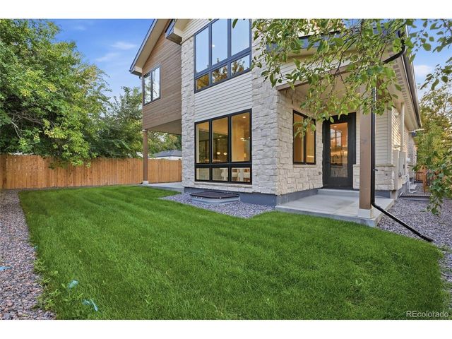 2934 S Bellaire St, Denver, CO 80222