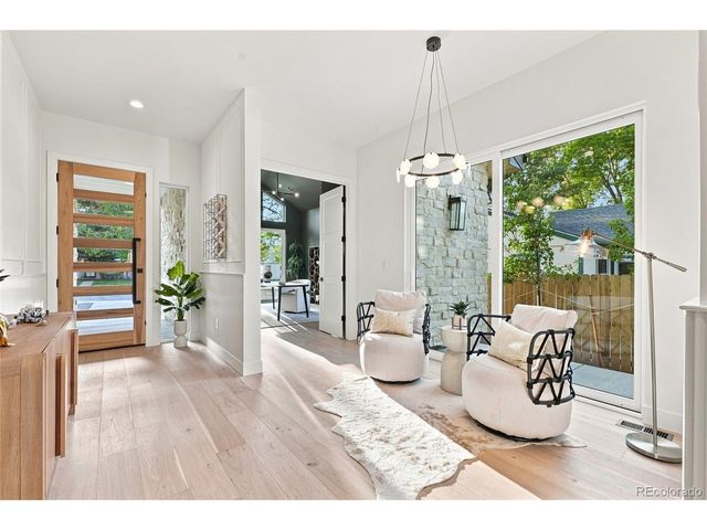 2934 S Bellaire St, Denver, CO 80222