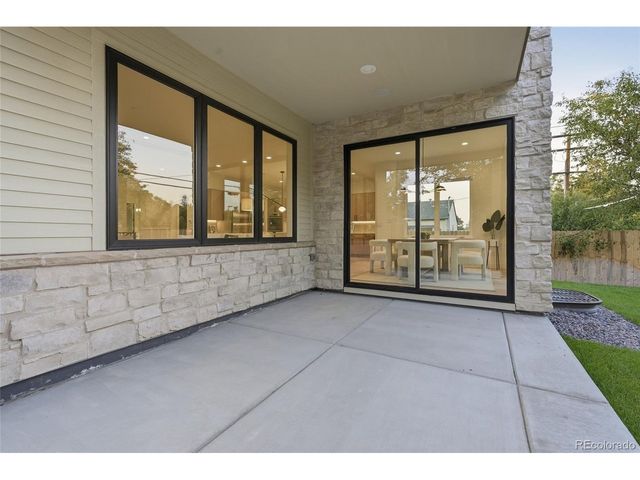 2934 S Bellaire St, Denver, CO 80222