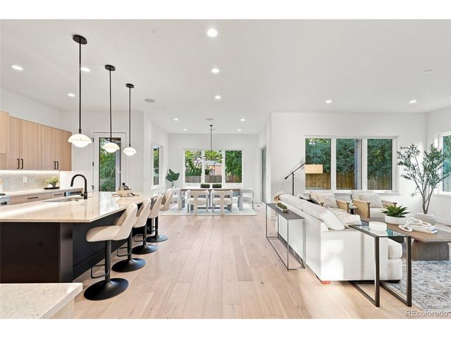 2934 S Bellaire St, Denver, CO 80222