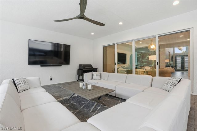 12350 Lavender AVE, Naples, FL 34120