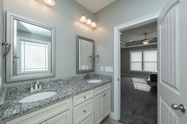 215 McCloud Court, Spartanburg, SC 29301