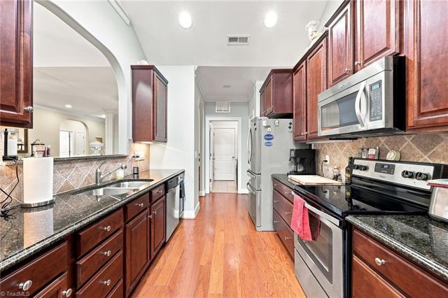 1131 Heritage Path Lane, Winston-salem, NC 27103