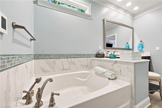 1131 Heritage Path Lane, Winston-salem, NC 27103