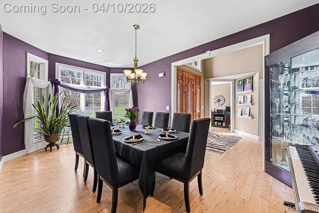 55256 Lee Rd Road, New Hudson, MI 48165