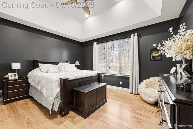 55256 Lee Rd Road, New Hudson, MI 48165