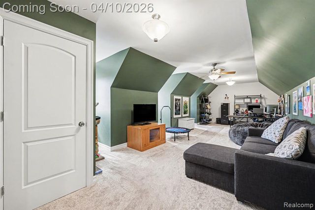 55256 Lee Rd Road, New Hudson, MI 48165