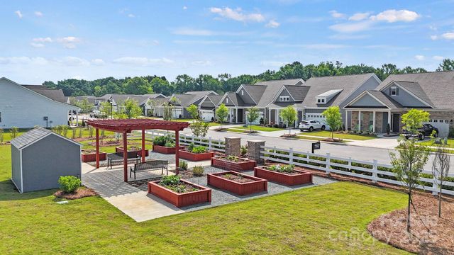 468 Sunharvest Lane, Indian Trail, NC 28079
