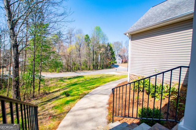203 Central Heights Drive, Carrollton, GA 30116