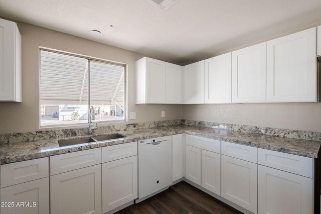 11435 E APACHE Trail 23, Apache Junction, AZ 85120