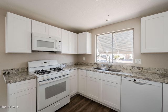 11435 E APACHE Trail 23, Apache Junction, AZ 85120