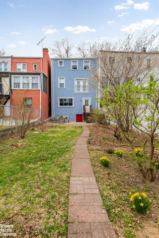205 34TH Street, New York City, NY 11232
