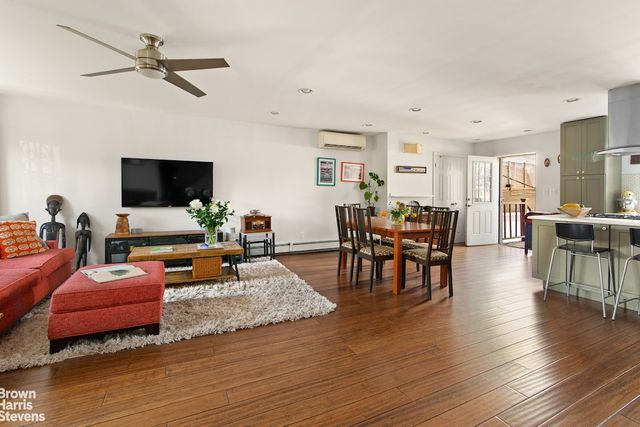 205 34TH Street, New York City, NY 11232