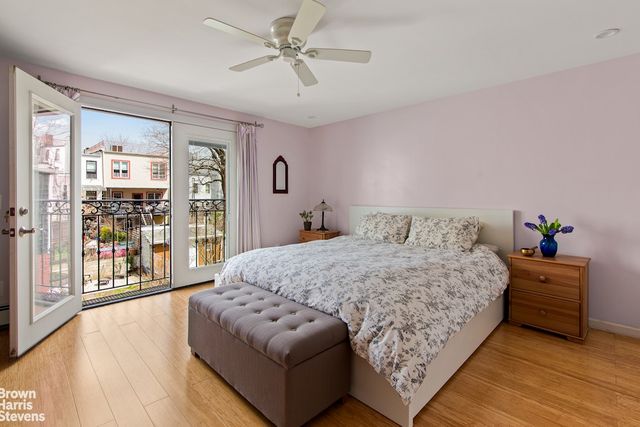 205 34TH Street, New York City, NY 11232