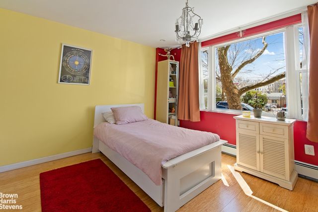 205 34TH Street, New York City, NY 11232
