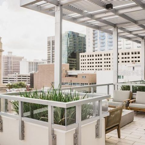 125-2 E PINE STREET, Orlando, FL 32801