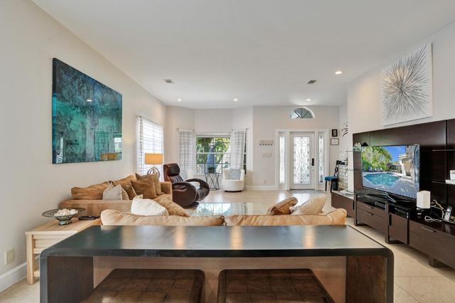 3043 Center Avenue, Fort Lauderdale, FL 33308