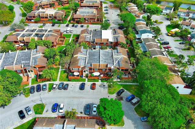 6614 SW 114th PL F-71, Miami, FL 33173